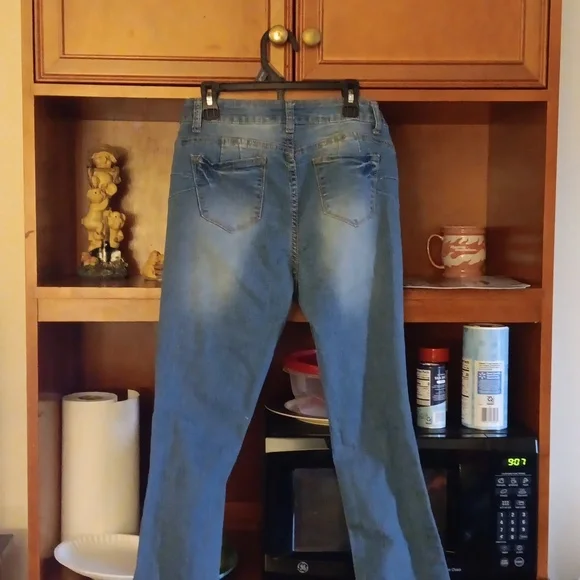 Bob jeans size 9/10 length 29 - Picture 2 of 2
